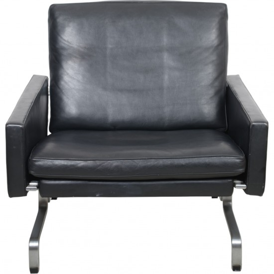 Poul Kjærholm PK31 loungestol i sort Aura læder 1986