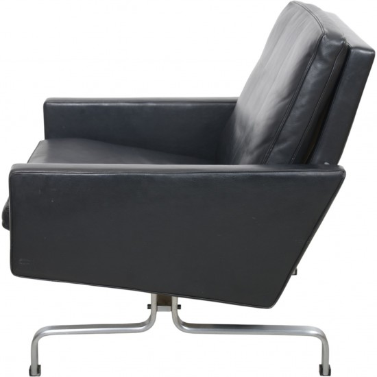 Poul Kjærholm PK31 loungestol i sort Aura læder 1986