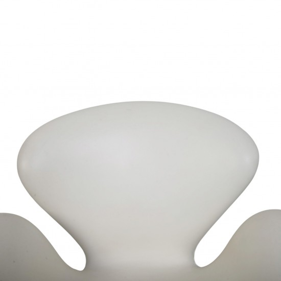 Arne Jacobsen Svane stol i hvidt læder 2010