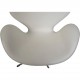 Arne Jacobsen Svane stol i hvidt læder 2010