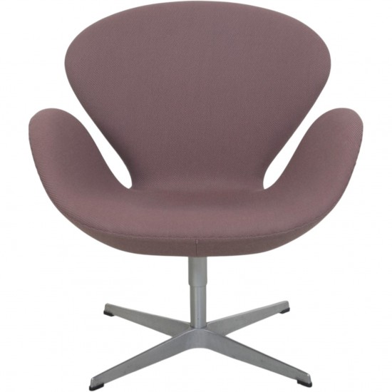 Arne Jacobsen Svane stol i lilla stof 2012