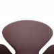 Arne Jacobsen Svane stol i lilla stof 2012