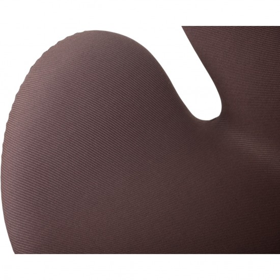 Arne Jacobsen Svane stol i lilla stof 2012