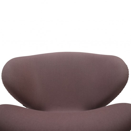 Arne Jacobsen Svane stol i lilla stof 2012