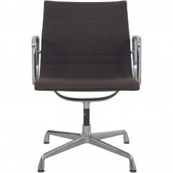 Charles Eames EA108 stol i brunt hopsack stof 1990'erne