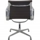 Charles Eames EA108 stol i brunt hopsack stof 1990'erne