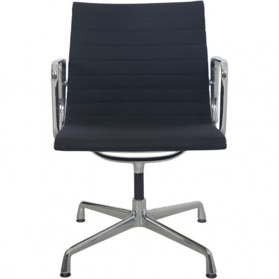 Charles Eames EA108 stol i sort hopsack stof 2008