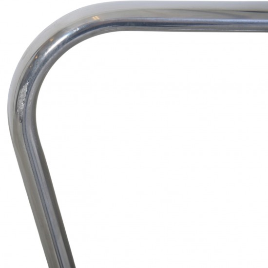 Charles Eames EA117 i lyst stof 2020