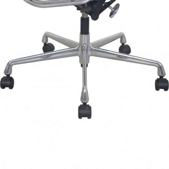 Charles Eames EA117 i lyst stof 2020