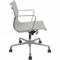 Charles Eames EA117 i lyst stof 2020