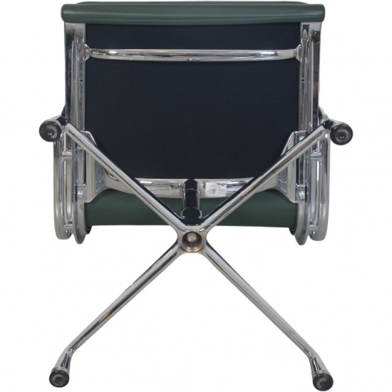 Charles Eames EA208 stol i grønt læder 2008