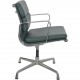 Charles Eames EA208 stol i grønt læder 2008