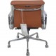 Charles Eames EA217 kontorstol i cognac læder 2022