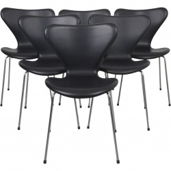 Sæt af 6 Arne Jacobsen Syver stole i sort classic læder