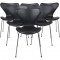 Sæt af 6 Arne Jacobsen Syver stole i sort classic læder