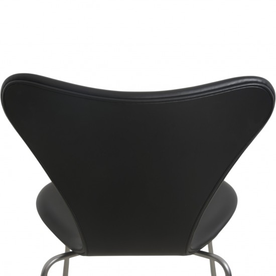 Sæt af 6 Arne Jacobsen Syver stole i sort classic læder