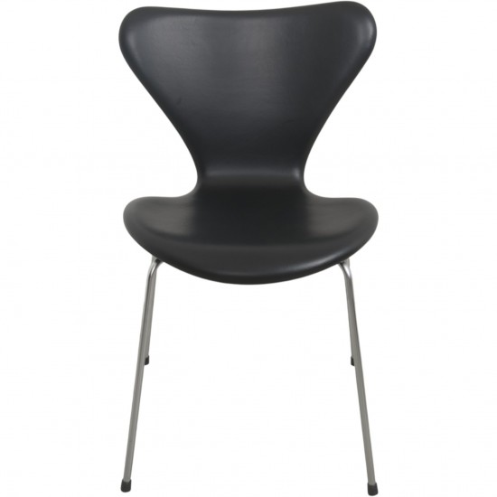 Sæt af 6 Arne Jacobsen Syver stole i sort classic læder