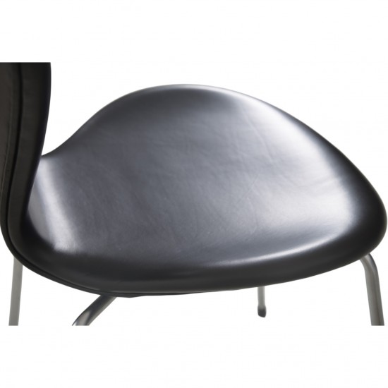 Sæt af 6 Arne Jacobsen Syver stole i sort classic læder