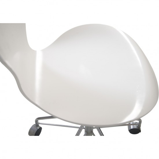 Arne Jacobsen hvid 3117 kontorstol 2008