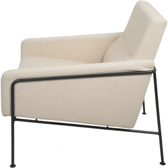 Arne Jacobsen 3301 Lufthavnsstol i beige stof 1970'erne