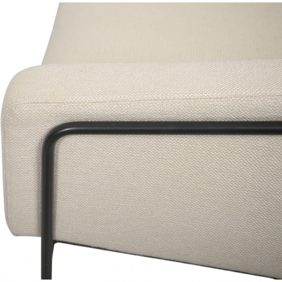 Arne Jacobsen 3301 Lufthavnsstol i beige stof 1970'erne