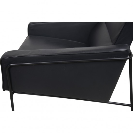 Arne Jacobsen 3301 Lufthavnsstol i sort læder 1980'erne