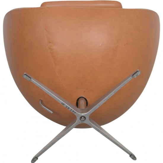 Arne Jacobsen Ægget stol i cognac classic læder 2000'erne