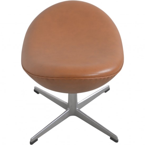 Arne Jacobsen Æggetaburet i cognac classic læder 2022