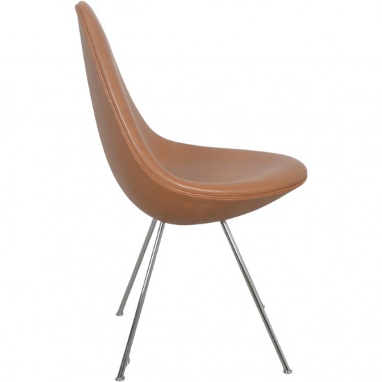Arne Jacobsen Dråbe stol i valnød Grace læder 2015