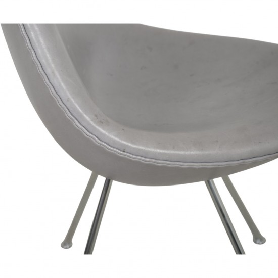 Arne Jacobsen Dråbe stol i gråt Grace læder 2015