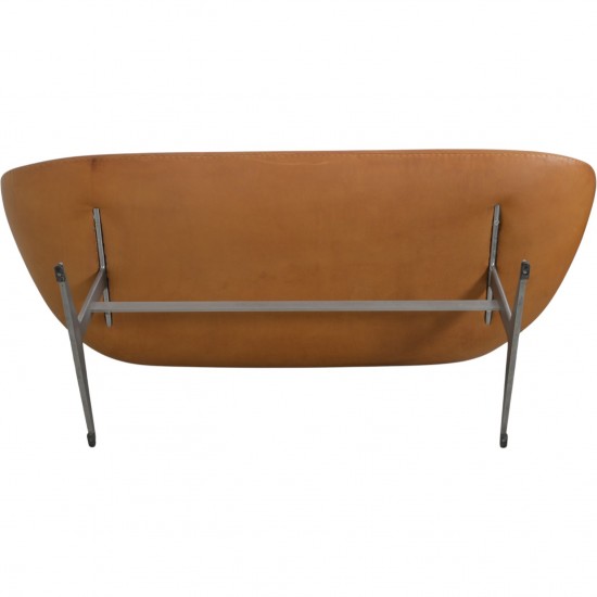 Arne Jacobsen Svane sofa i cognac anilin læder 2001