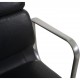 Charles Eames EA219 kontorstol i sort læder 2007