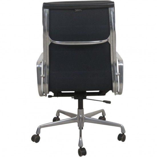 Charles Eames EA219 kontorstol i sort læder 2007