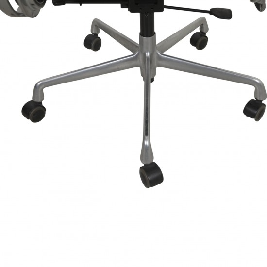 Charles Eames EA219 kontorstol i sort læder 2007