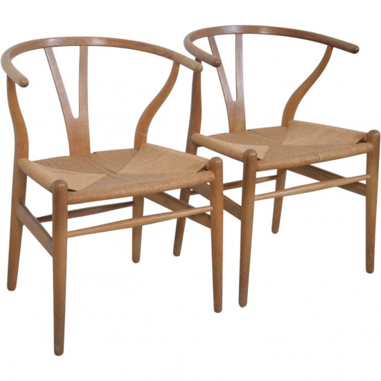 Sæt af to Hans Wegner CH24 Y-stole i eg 1970'erne