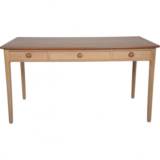 Hans Wegner AT305 skrivebord i eg og teak 1960'erne