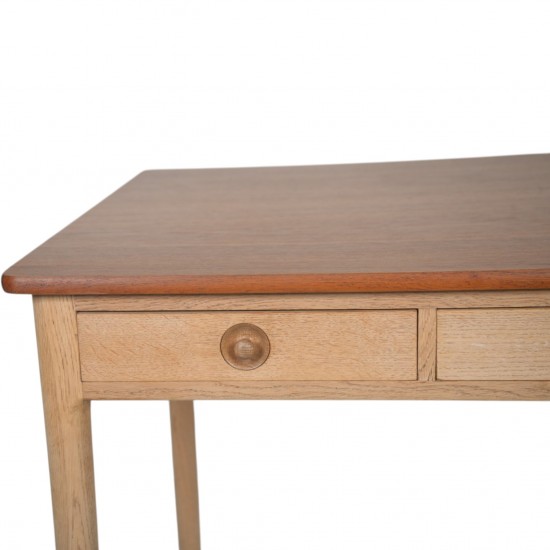 Hans Wegner AT305 skrivebord i eg og teak 1960'erne