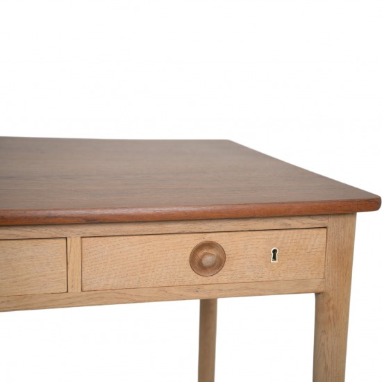 Hans Wegner AT305 skrivebord i eg og teak 1960'erne