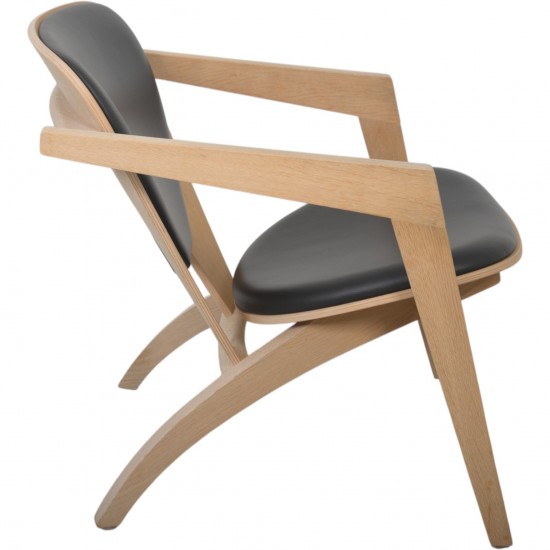 Hans Wegner GE460 Butterfly stol i eg og sort læder 2015