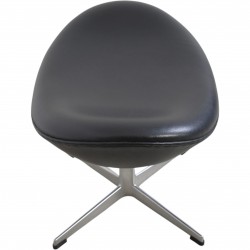 Arne Jacobsen Ægge skammel i sort aura læder 2016