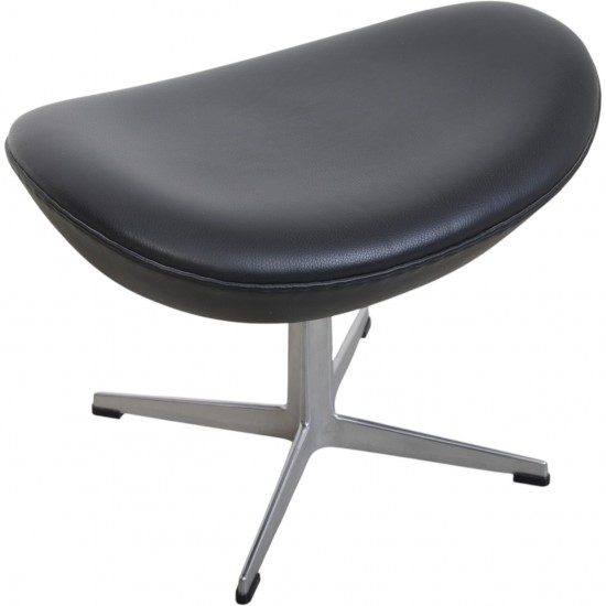 Arne Jacobsen Ægge skammel i sort aura læder 2016