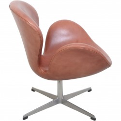 Arne Jacobsen Vintage svane stol i rødt patineret læder 1960'erne