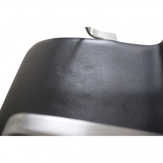 Arne Jacobsen mellemhøj Oxford stol i sort læder 2012