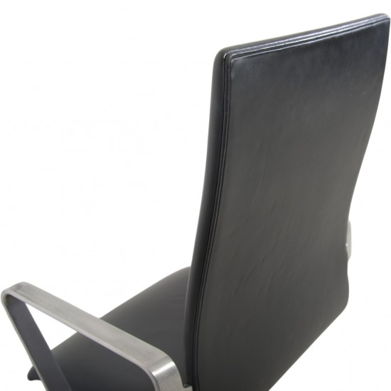 Arne Jacobsen mellemhøj Oxford stol i sort læder 2012