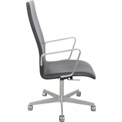 Arne Jacobsen mellemhøj Oxford stol i sort læder 2012