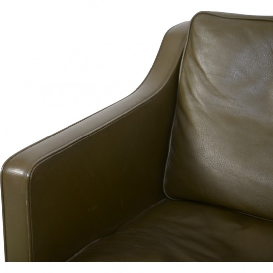 Børge Mogensen 2421 lounge chair in green leather 1980s