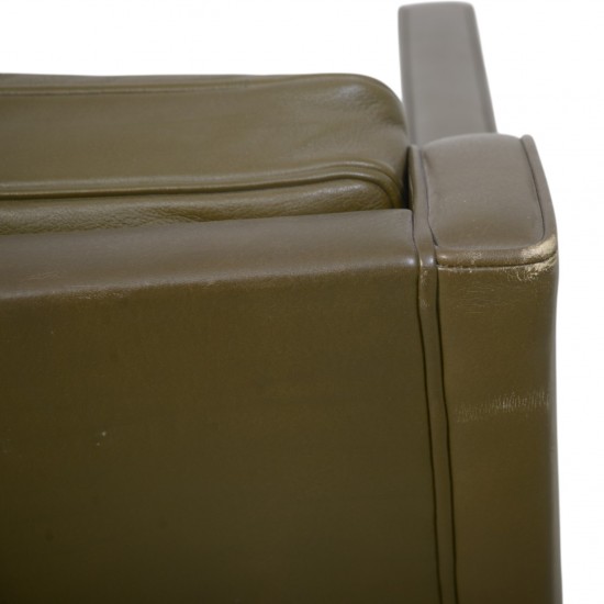 Børge Mogensen 2421 lænestol i grønt læder 1980'erne