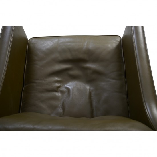 Børge Mogensen 2421 lænestol i grønt læder 1980'erne