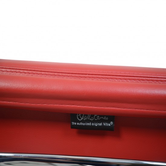 Charles Eames Ea-208 i rødt læder 2005