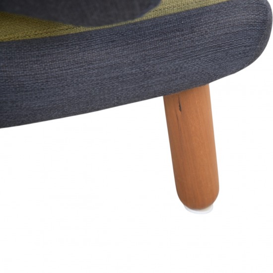 Finn Juhl Pelikan stol i gråt / grønt stof 2016